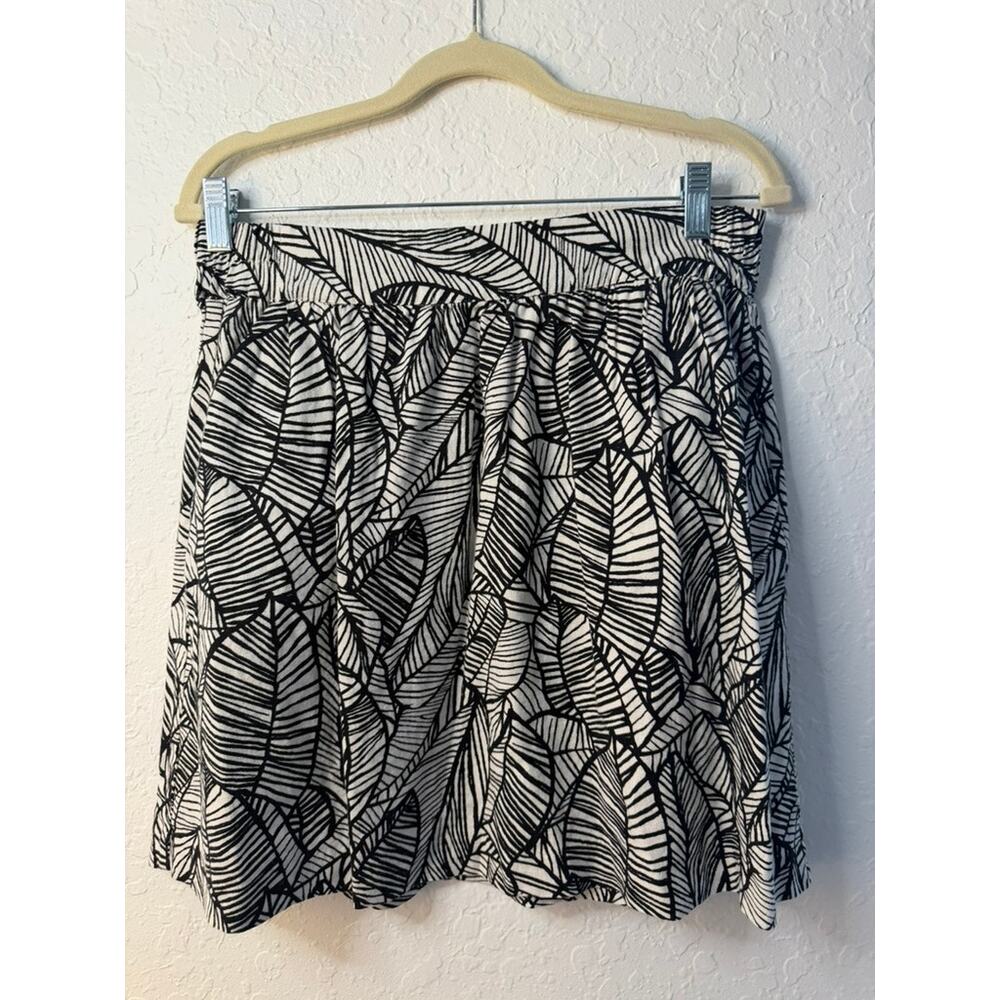 LOFT Outlet Black White Tropical Leaf Print Mini Skirt Elastic Waist Size Small